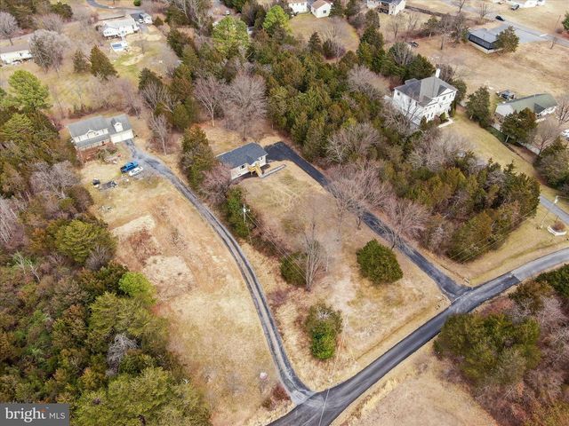 75 SOUTHERN DR, Strasburg, VA 22657