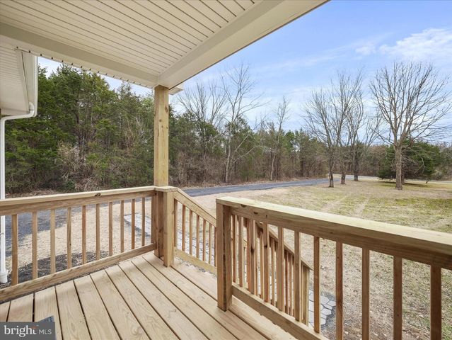 75 SOUTHERN DR, Strasburg, VA 22657