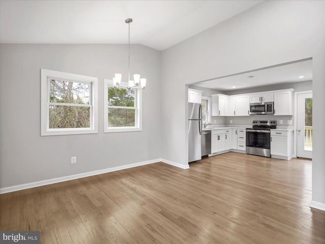 75 SOUTHERN DR, Strasburg, VA 22657