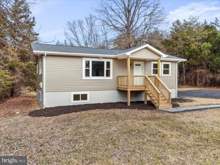 75 SOUTHERN DR, Strasburg, VA 22657