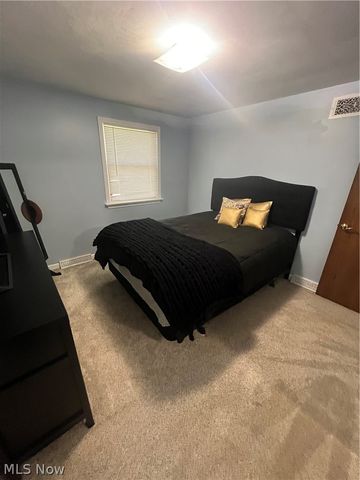 4611 Deopham Green Drive, Youngstown, OH 44515