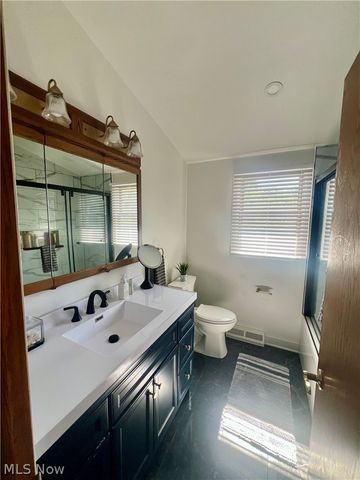4611 Deopham Green Drive, Youngstown, OH 44515