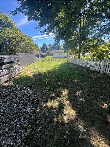 4611 Deopham Green Drive, Youngstown, OH 44515