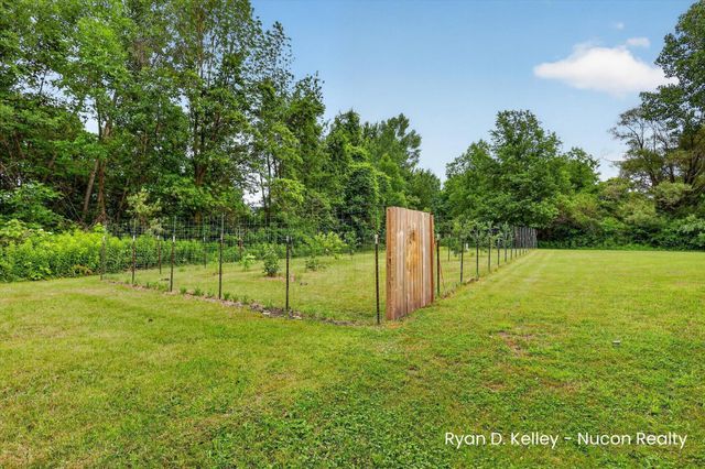 11495 60th Avenue, Allendale, MI 49401