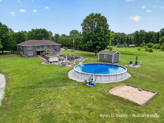 11495 60th Avenue, Allendale, MI 49401