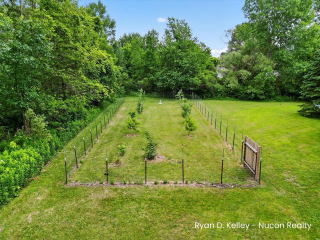 11495 60th Avenue, Allendale, MI 49401