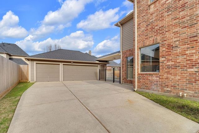 13811 Sugar Dock Court, Houston, TX 77044