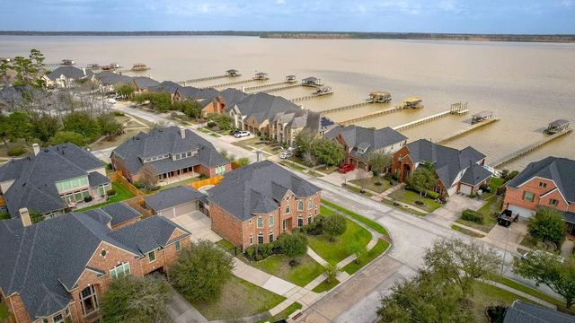 13811 Sugar Dock Court, Houston, TX 77044