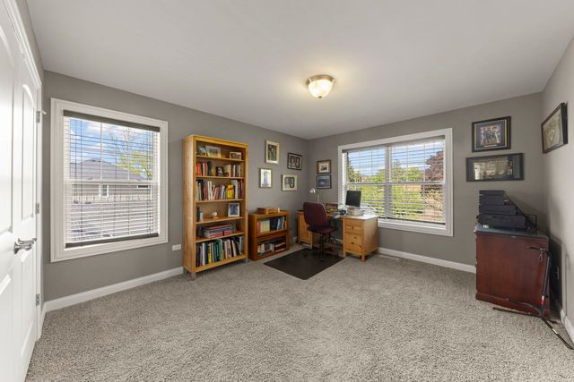 1711 Driving Park Road, Wheaton, IL 60187