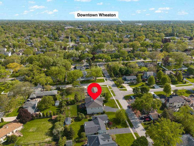 1711 Driving Park Road, Wheaton, IL 60187