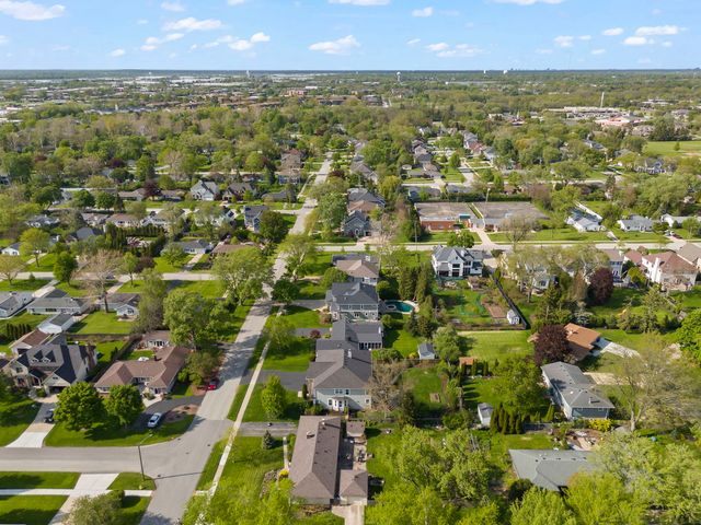 1711 Driving Park Road, Wheaton, IL 60187