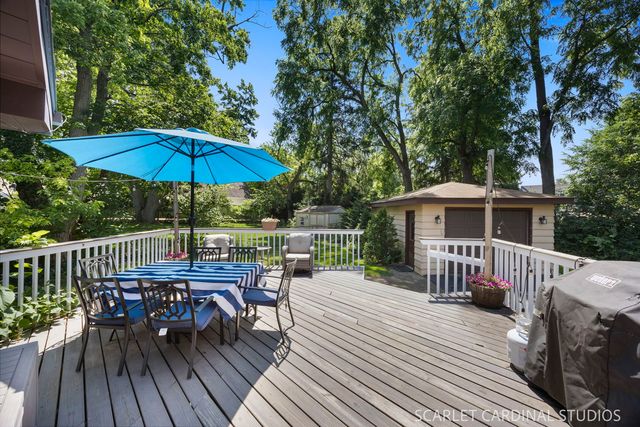363 Marion Avenue, Glen Ellyn, IL 60137