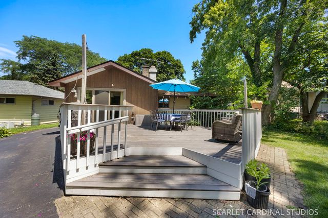 363 Marion Avenue, Glen Ellyn, IL 60137