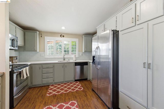 20531 Willow Springs Dr., Soulsbyville, CA 95372