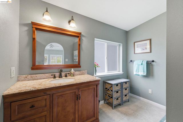 20531 Willow Springs Dr., Soulsbyville, CA 95372
