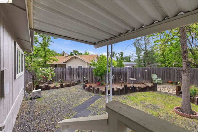20531 Willow Springs Dr., Soulsbyville, CA 95372