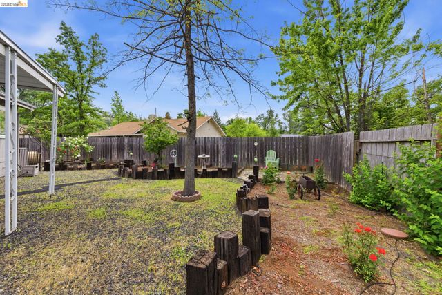 20531 Willow Springs Dr., Soulsbyville, CA 95372