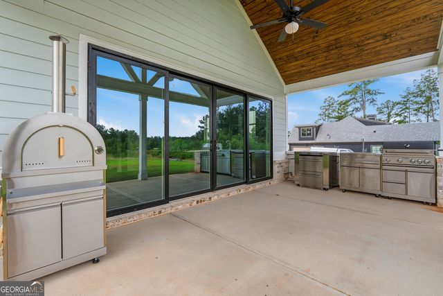 155 Hawthorne Lane, Forsyth, GA 31029