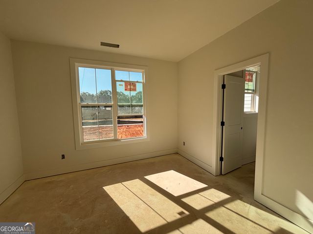 155 Hawthorne Lane, Forsyth, GA 31029