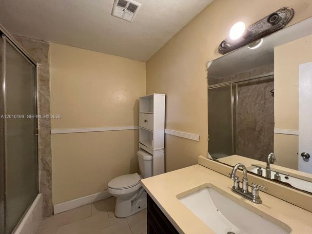 5411 NW 22nd St 5411, Lauderhill, FL 33313