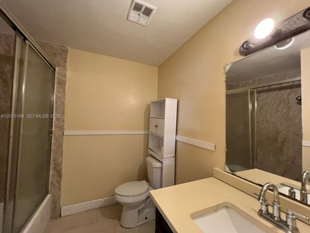 5411 NW 22nd St 5411, Lauderhill, FL 33313