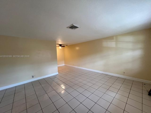 5411 NW 22nd St 5411, Lauderhill, FL 33313