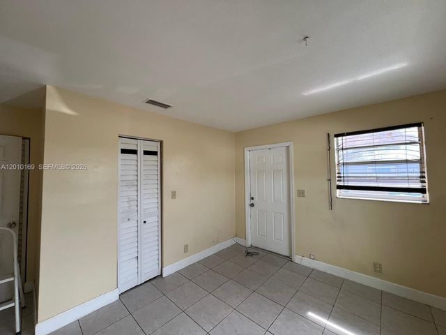 5411 NW 22nd St 5411, Lauderhill, FL 33313