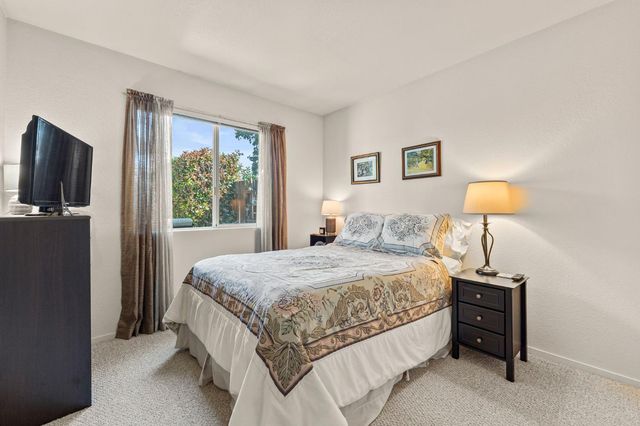 8475 Camino Vista Way, Elk Grove, CA 95624