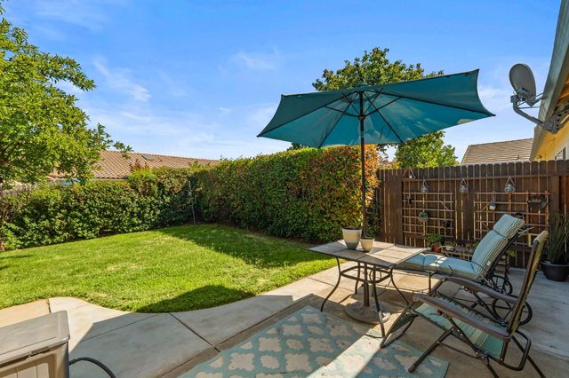 8475 Camino Vista Way, Elk Grove, CA 95624