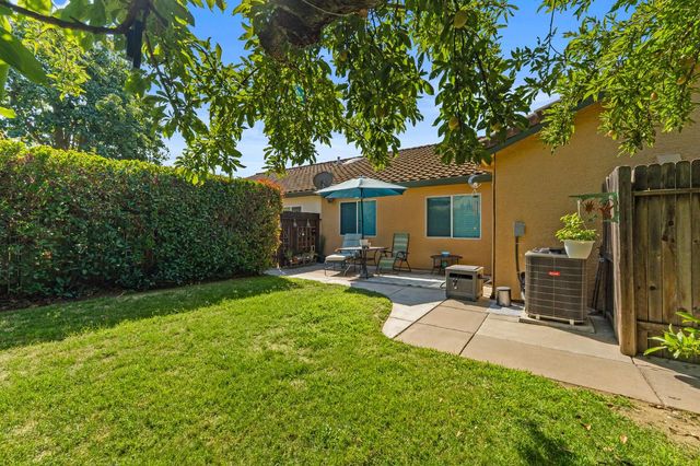 8475 Camino Vista Way, Elk Grove, CA 95624