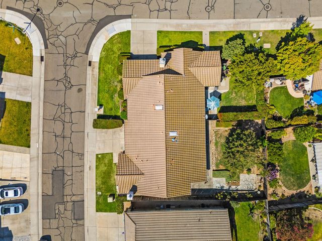 8475 Camino Vista Way, Elk Grove, CA 95624