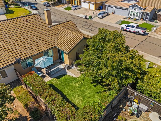 8475 Camino Vista Way, Elk Grove, CA 95624