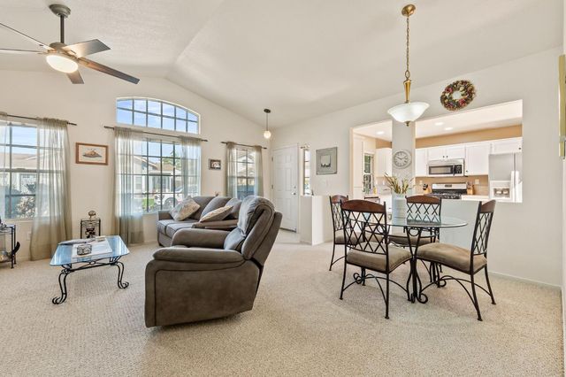 8475 Camino Vista Way, Elk Grove, CA 95624