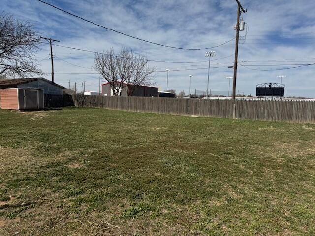 1040 W Dickens Street, Slaton, TX 79364