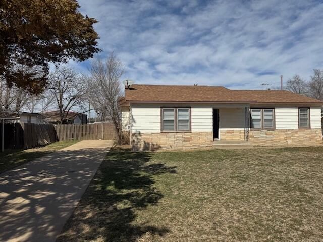 1040 W Dickens Street, Slaton, TX 79364