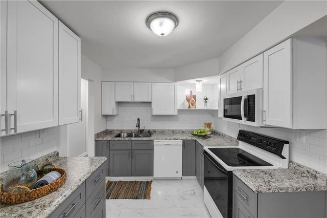 1705 Willwood CT, Virginia Beach, VA 23464