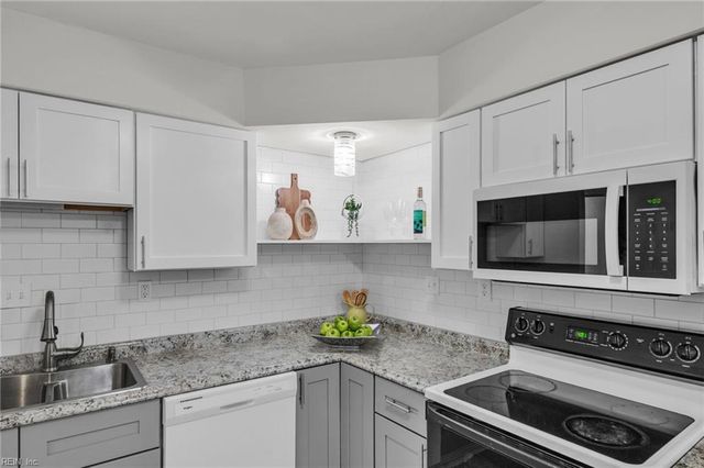 1705 Willwood CT, Virginia Beach, VA 23464