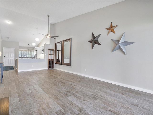 3200 NW 46th Street 203, Oakland Park, FL 33309