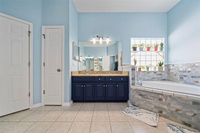 29520 FOREST GLEN DRIVE, Wesley Chapel, FL 33543