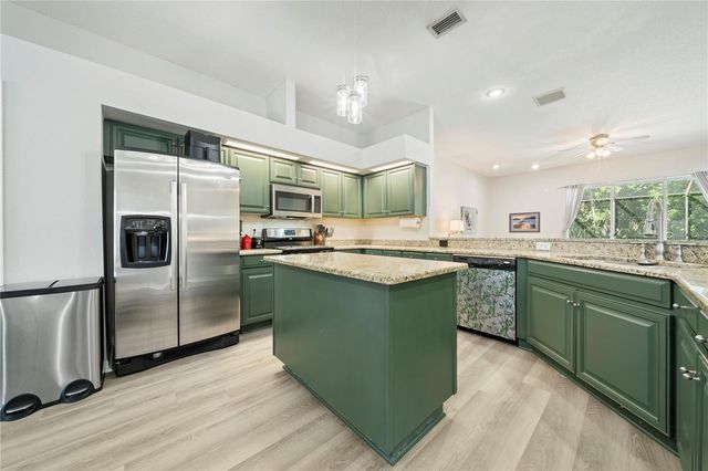 29520 FOREST GLEN DRIVE, Wesley Chapel, FL 33543