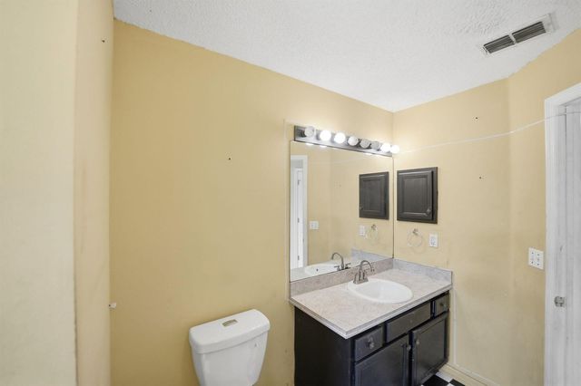 1692 SW Lofgren Avenue, Port St. Lucie, FL 34953