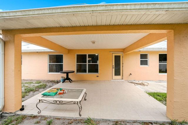 1692 SW Lofgren Avenue, Port St. Lucie, FL 34953