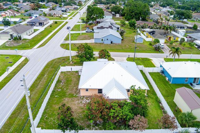 1692 SW Lofgren Avenue, Port St. Lucie, FL 34953