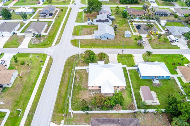 1692 SW Lofgren Avenue, Port St. Lucie, FL 34953