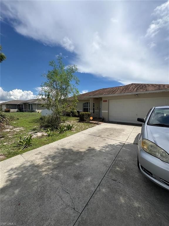 127 Blackstone DR, FORT MYERS, FL 33913 — photo 2