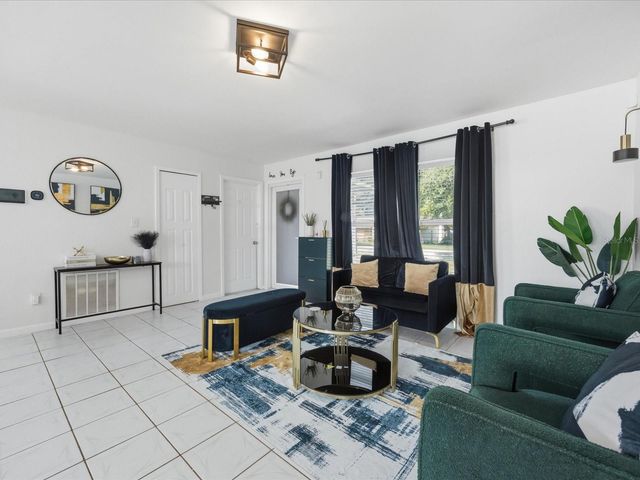 5275 SIGNAL HILL ROAD, Orlando, FL 32808