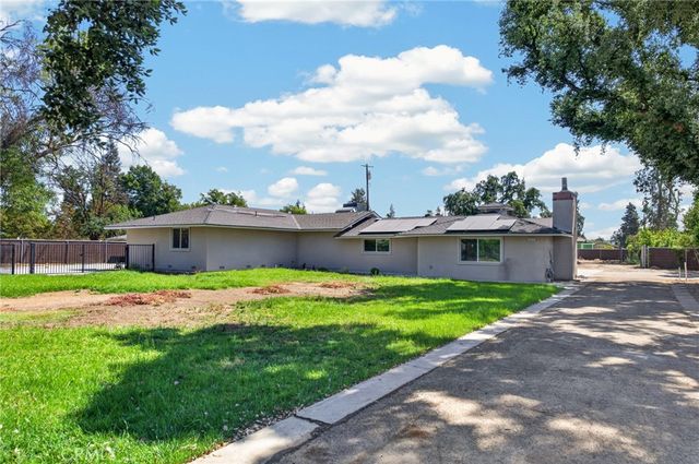 4832 N Fruit Avenue, Fresno, CA 93705