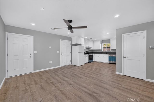 4832 N Fruit Avenue, Fresno, CA 93705