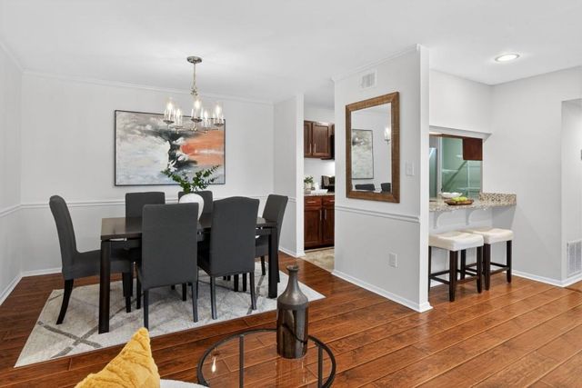 217 Tuxworth Circle, Decatur, GA 30033