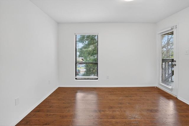 217 Tuxworth Circle, Decatur, GA 30033